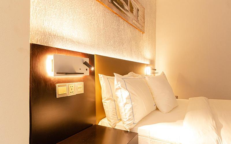 Hotel Le Figaro ドゥアラ エクステリア 写真